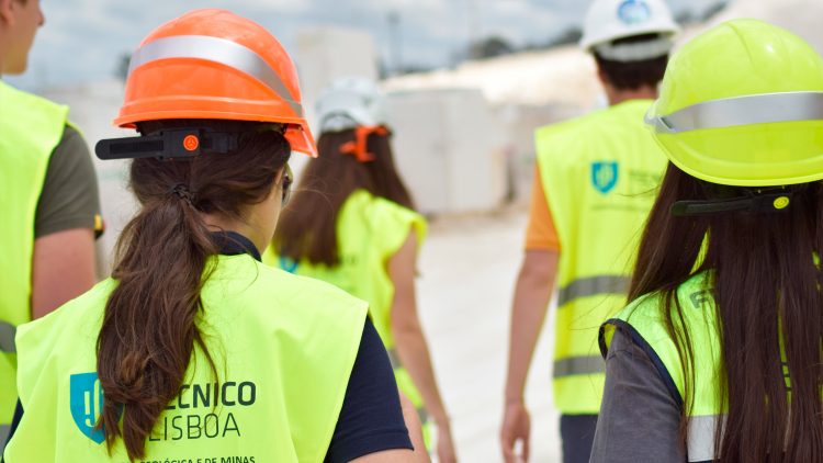 Cerimónia de entrega do “Prémio Filstone em Engenharia de Minas e Recursos Energéticos”